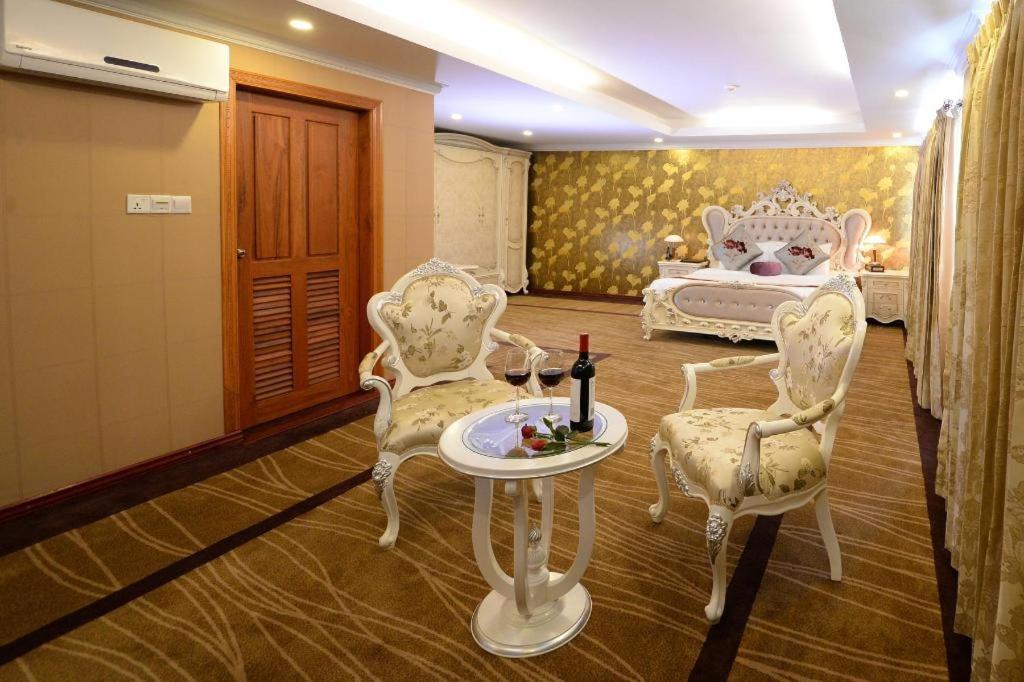 Royal Taunggyi Hotel Exterior photo