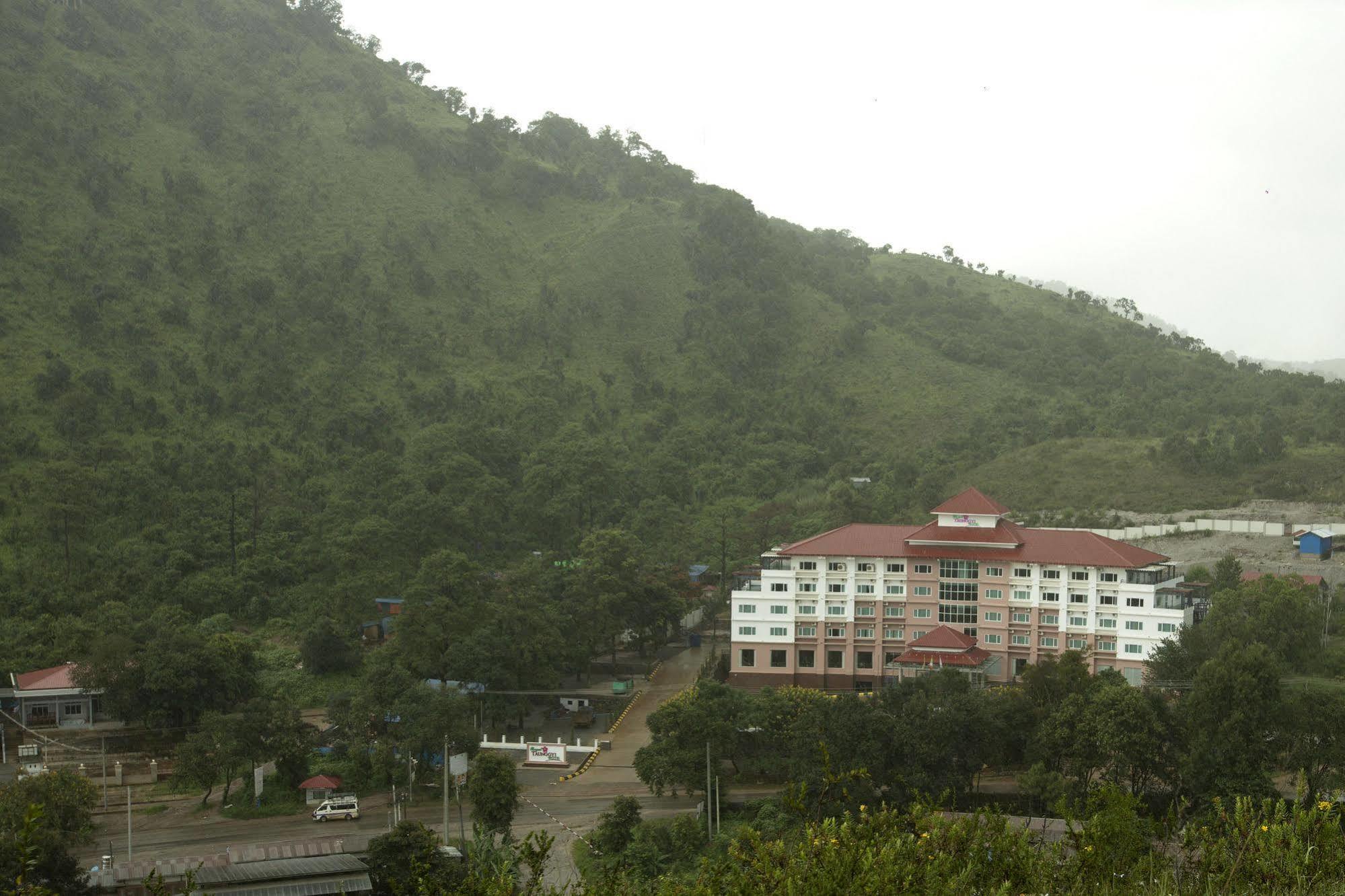Royal Taunggyi Hotel Exterior photo