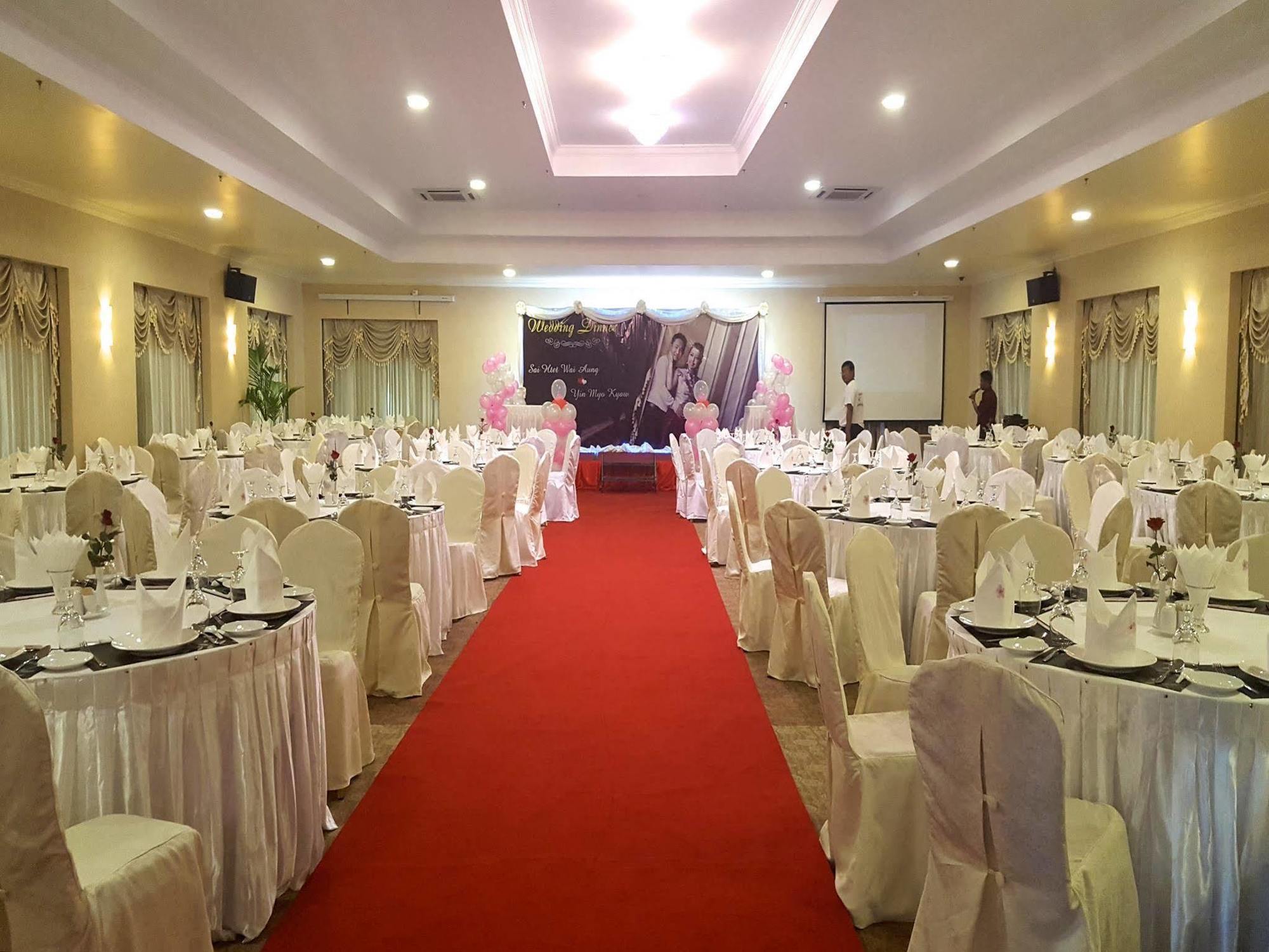 Royal Taunggyi Hotel Exterior photo