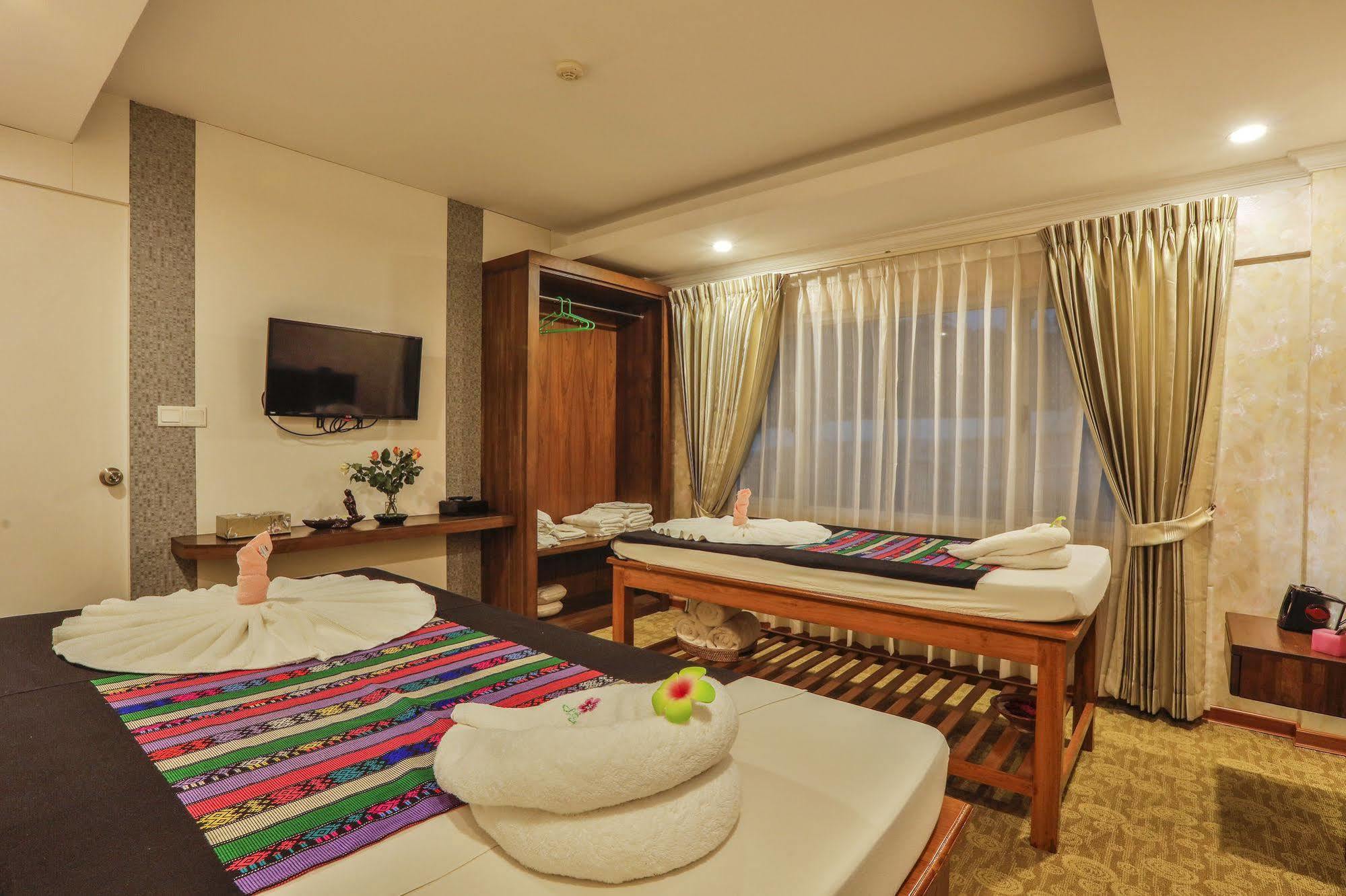 Royal Taunggyi Hotel Exterior photo